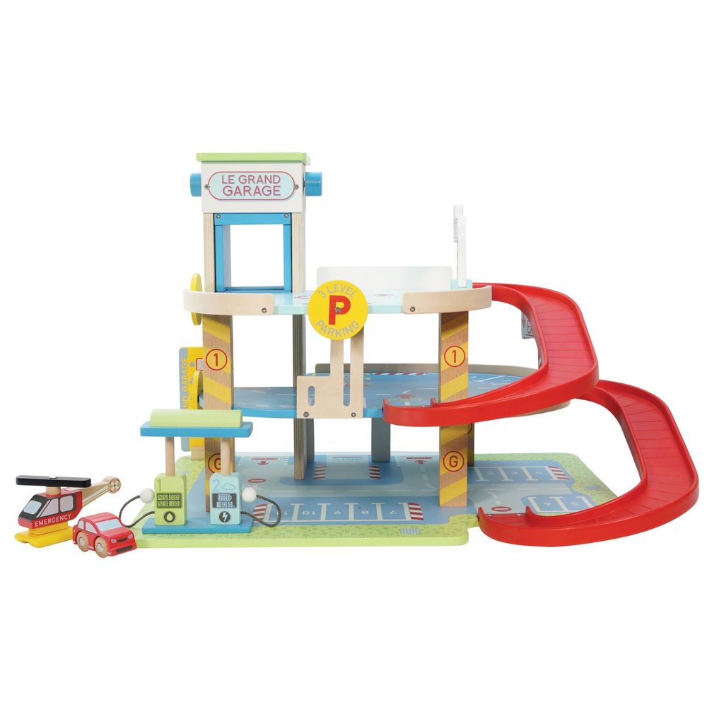 Le Grand Wooden Garage